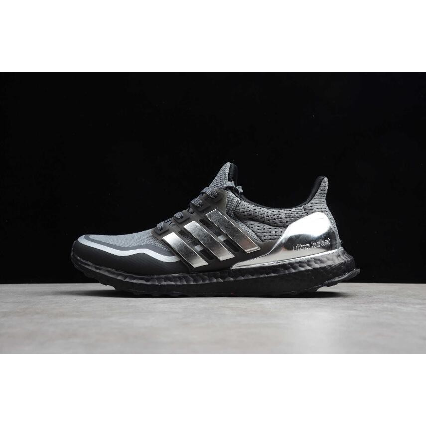 grey ultra boost 4.0