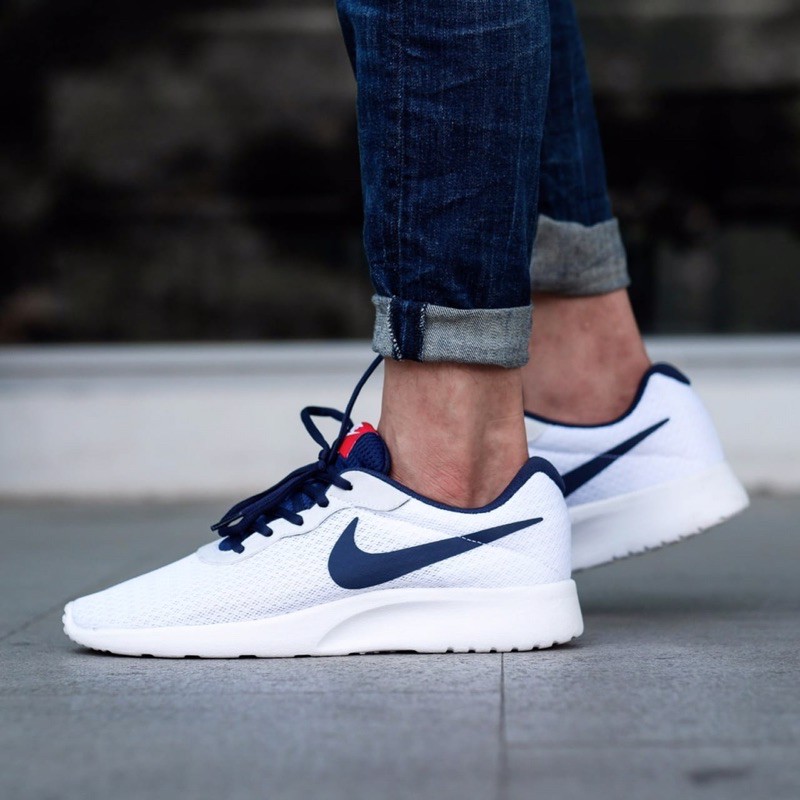 nike black tanjun trainers