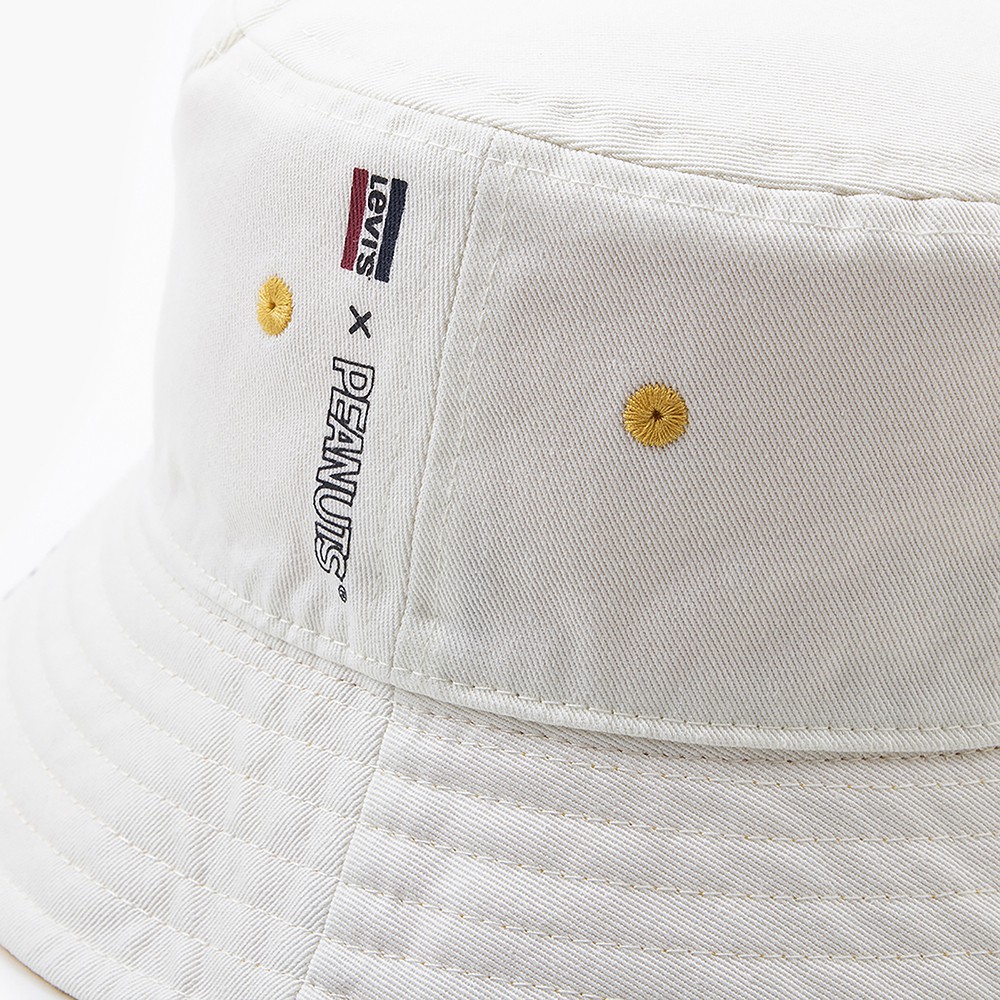 levis bucket hat snoopy