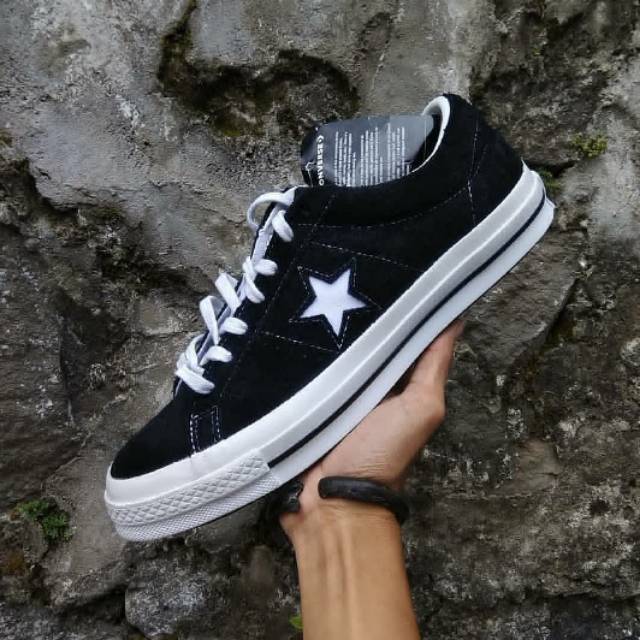 converse one star leopard