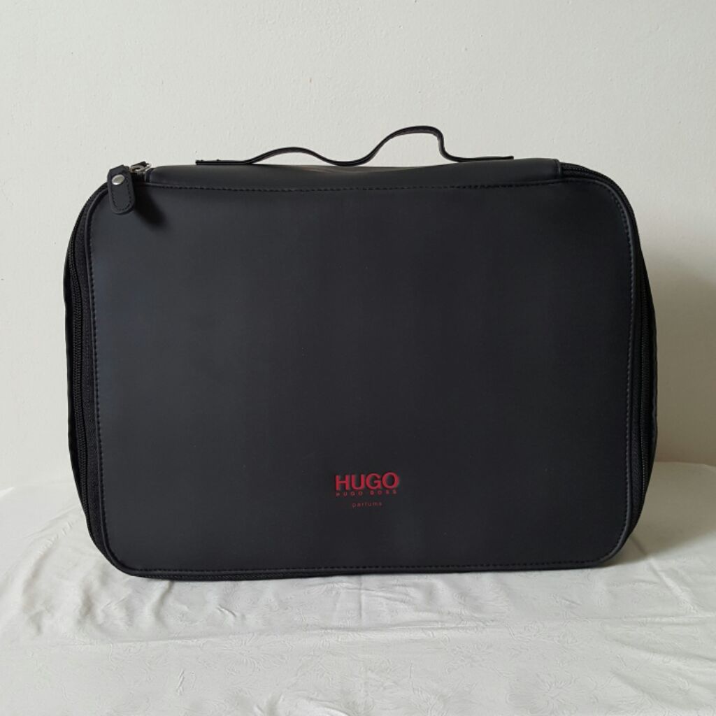 hugo boss carry bag