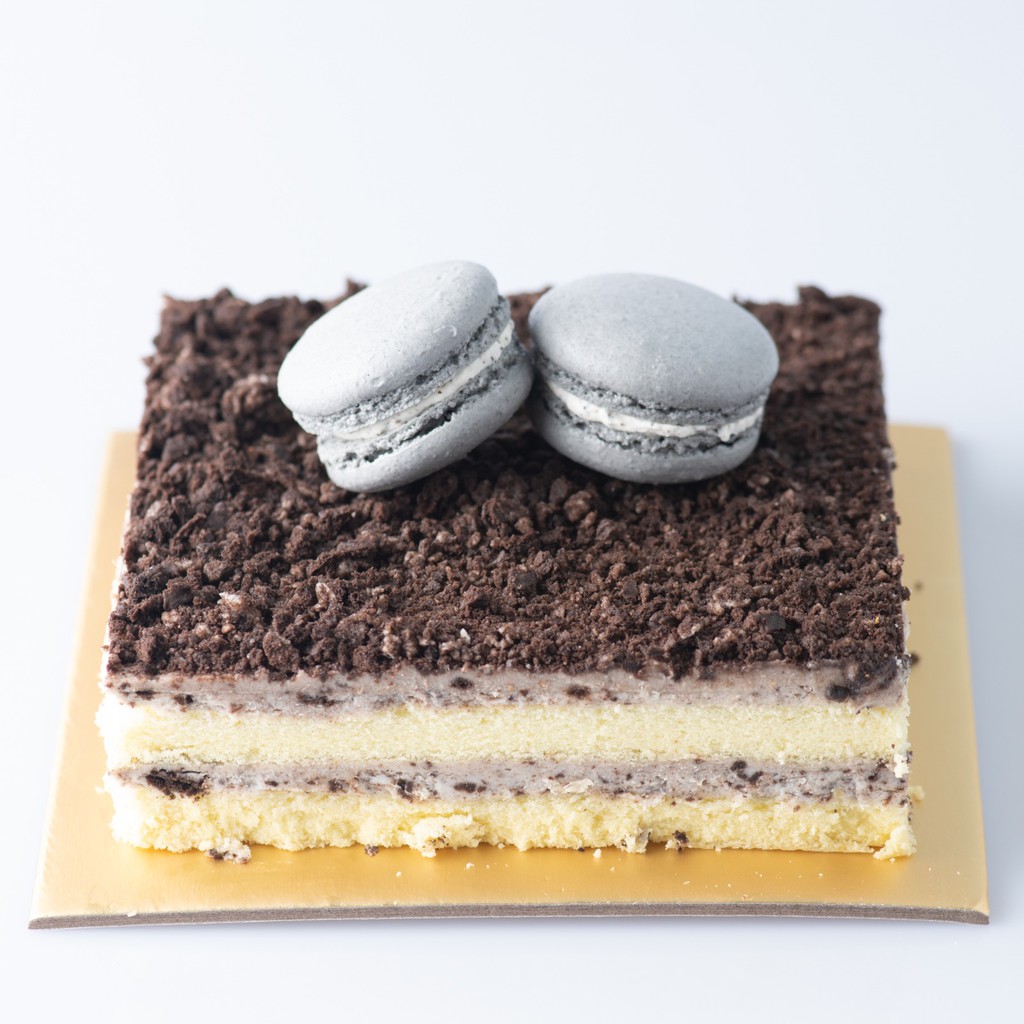 Oreo Cake 12x12 Cm 350 Gram Free 2 Pcs Macarons Halal Certified Shopee Singapore