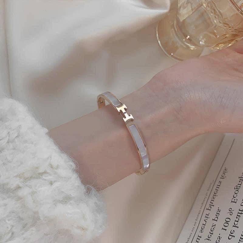 Marble Profit Jewelry Hermes Wrist Bracelet Pink Gold Housing Decorated With Elegant It Is Good.