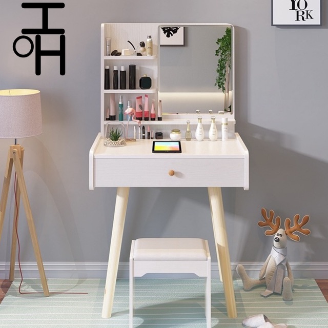  Simple  dressing table with mirror bedroom small family 