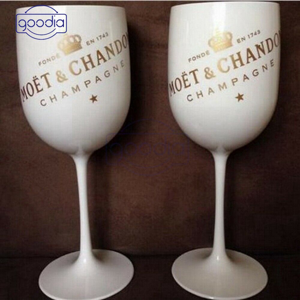moet plastic wine glasses
