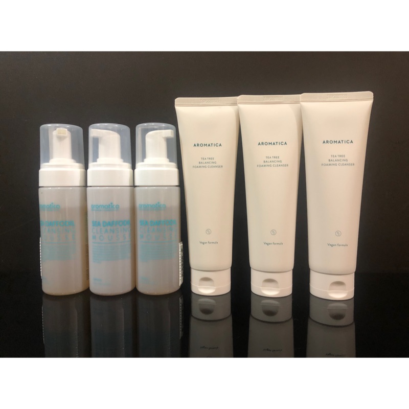 aromatica tea tree cleanser