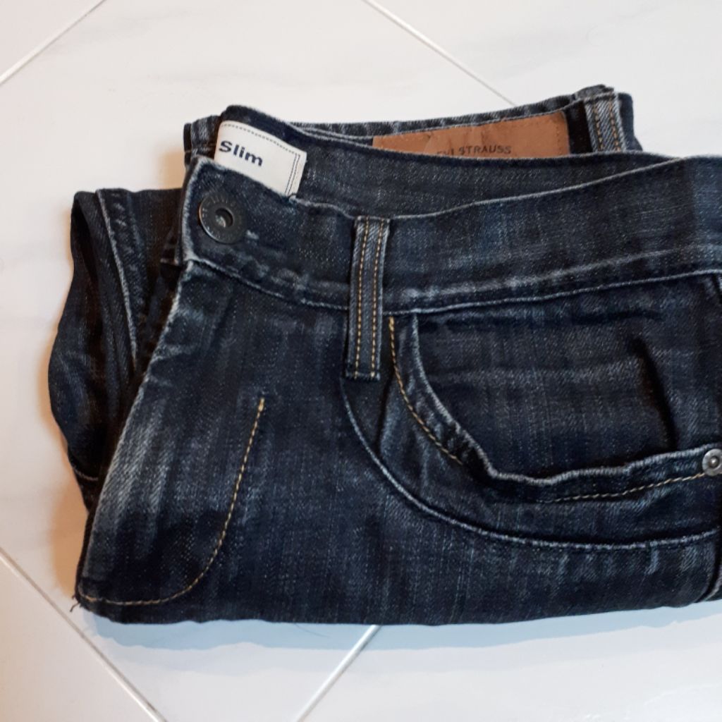 levis strauss signature jeans