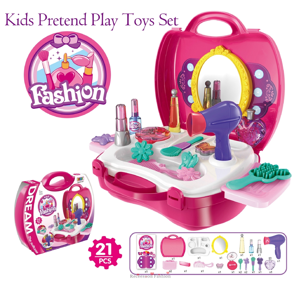 playing makeup set