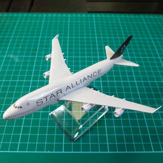 <LOCAL SELLER> diecast model aeroplane 15cm Star Alliance Boeing 747-400