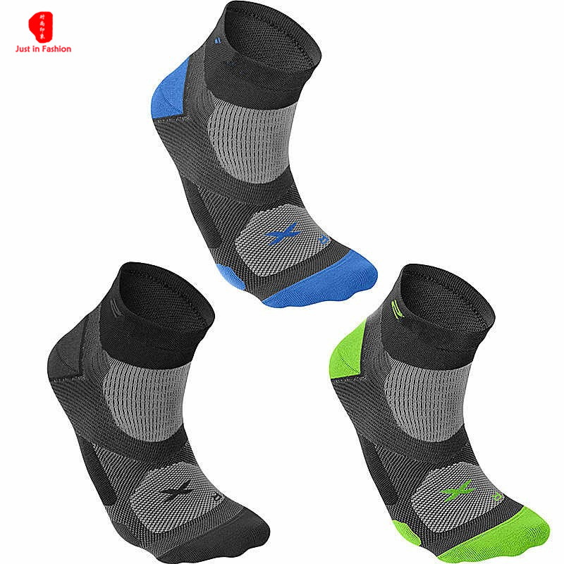 2XU Mens Vectr Sock for Training Compression Socks | Shopee Singapore