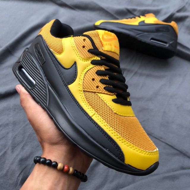 are nike air max 90 running shoes