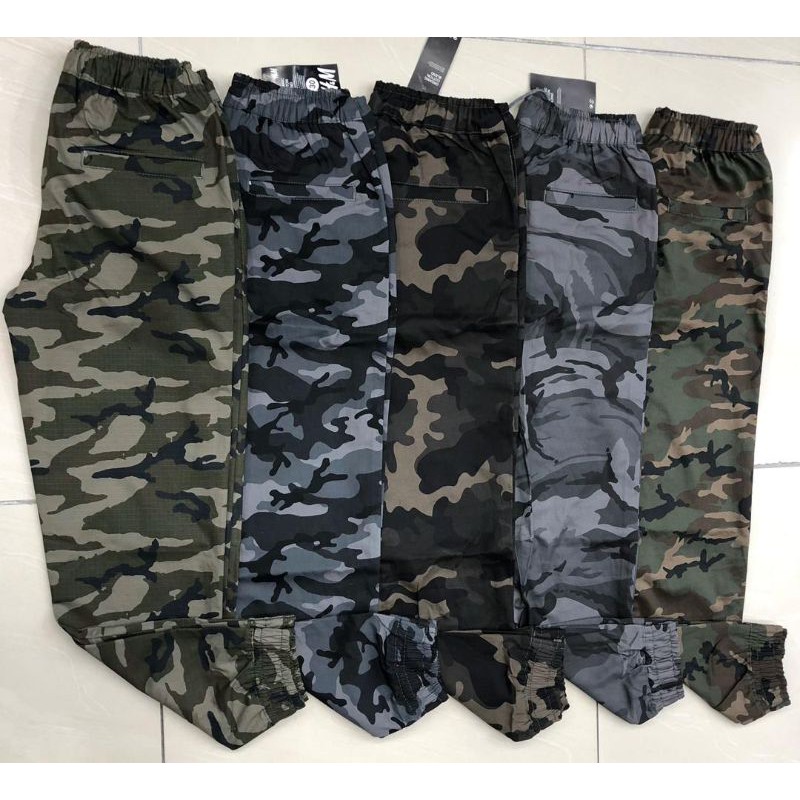 h&m camo joggers