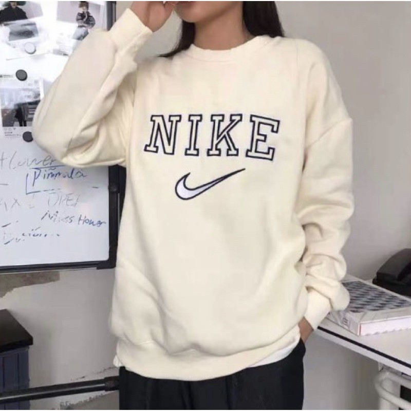 old nike sweatshirt