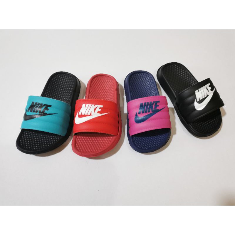 nike flip flops kids