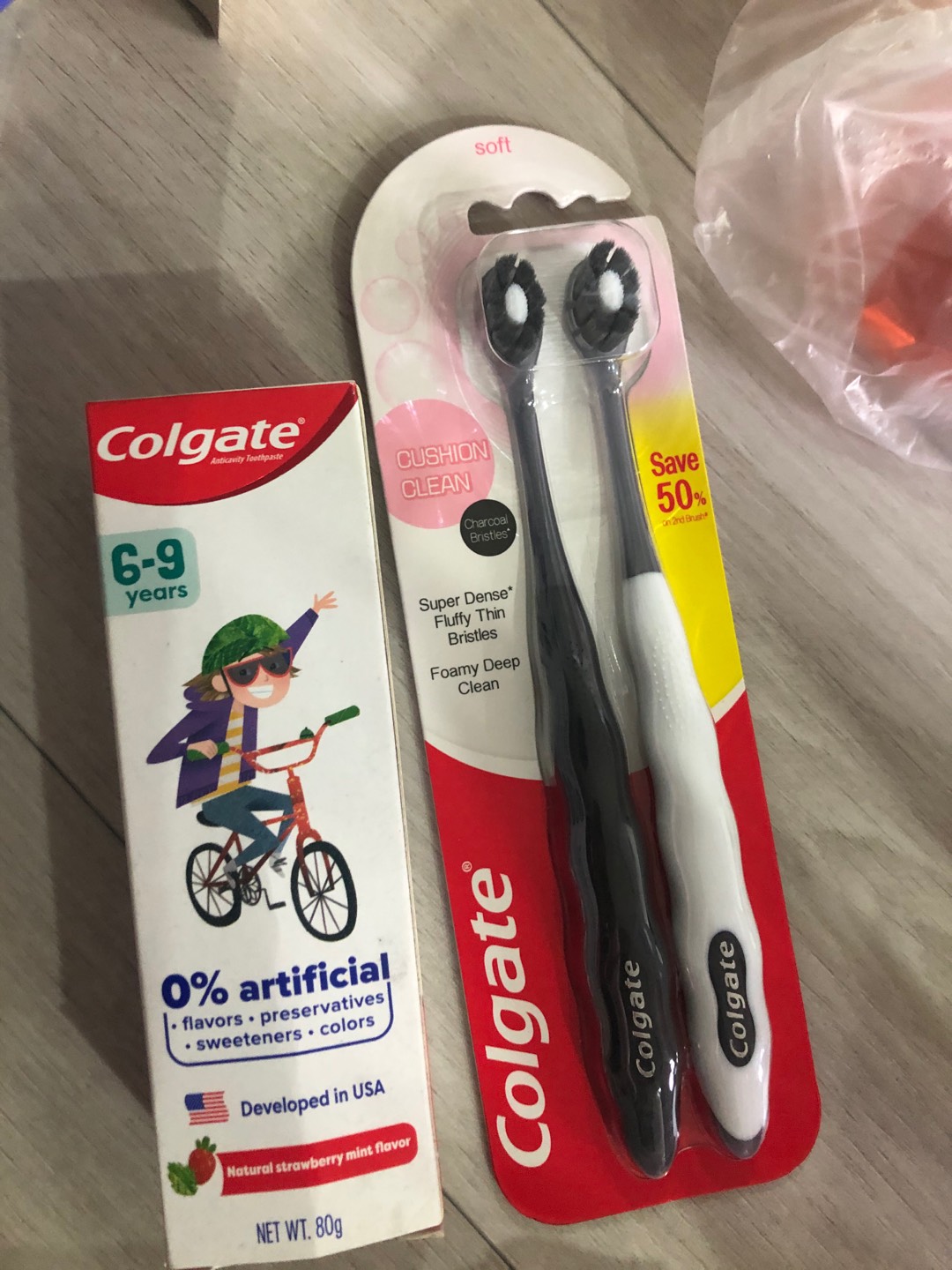 colgate cushion clean charcoal