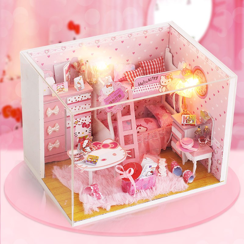 hello kitty mini dolls house