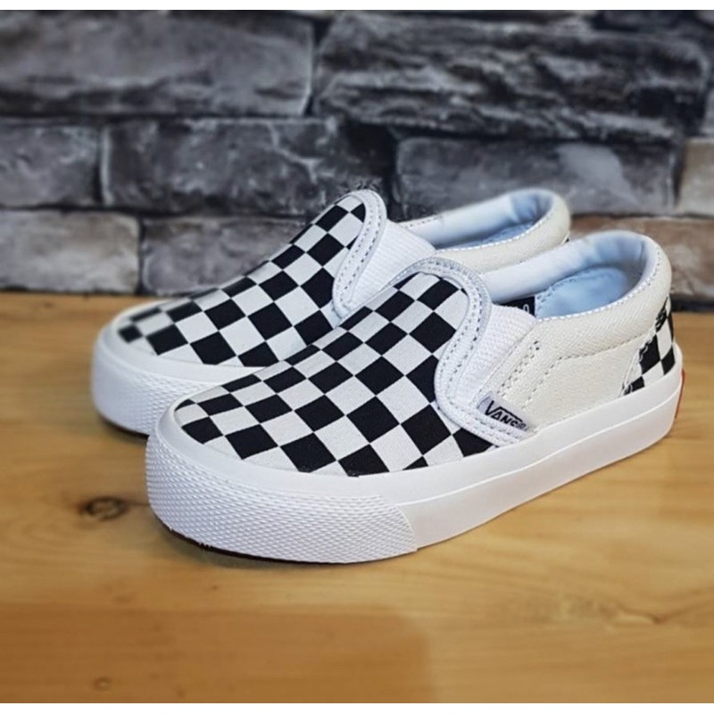 vans slip on kids shoes