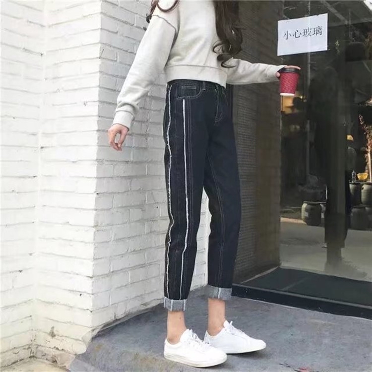 New Korean Women S Casual Nine Point Jeans Wild Loose Fashion Trend Jeans Shopee Singapore