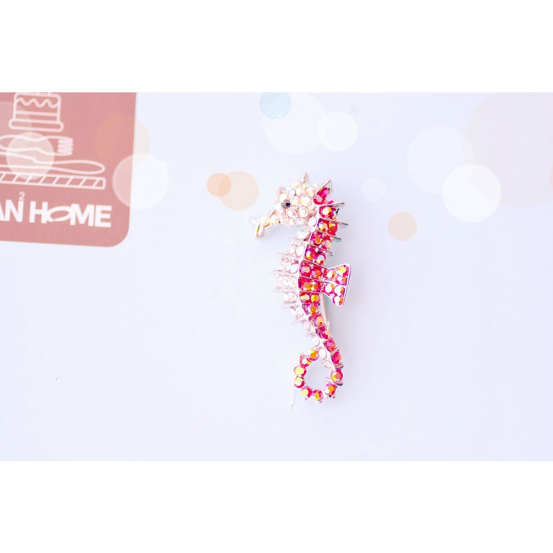 Image of Fun Colored Diamond Seahorse Brooch Ladies Party Wedding Clothing Accessories Pin Badge Animal Brooch Gift #5