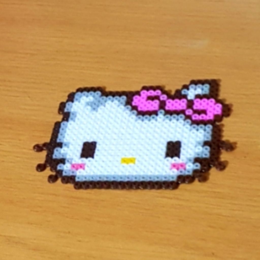 Pyssla perler beads craft: cute mini hello kitty head design ...