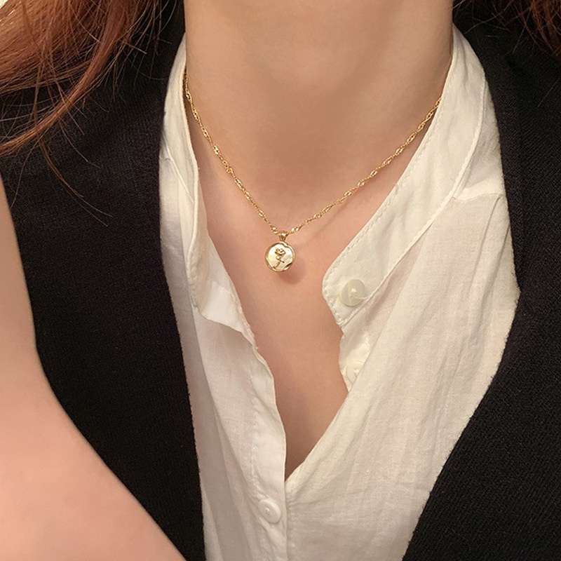 Image of White Simple Rose Necklace Female Personality Round Card Pendant Collarbone Chain Sweet Niche Design Necklace #1