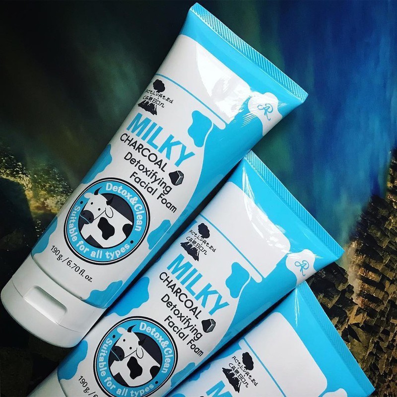 milky charcoal detoxifying facial foam