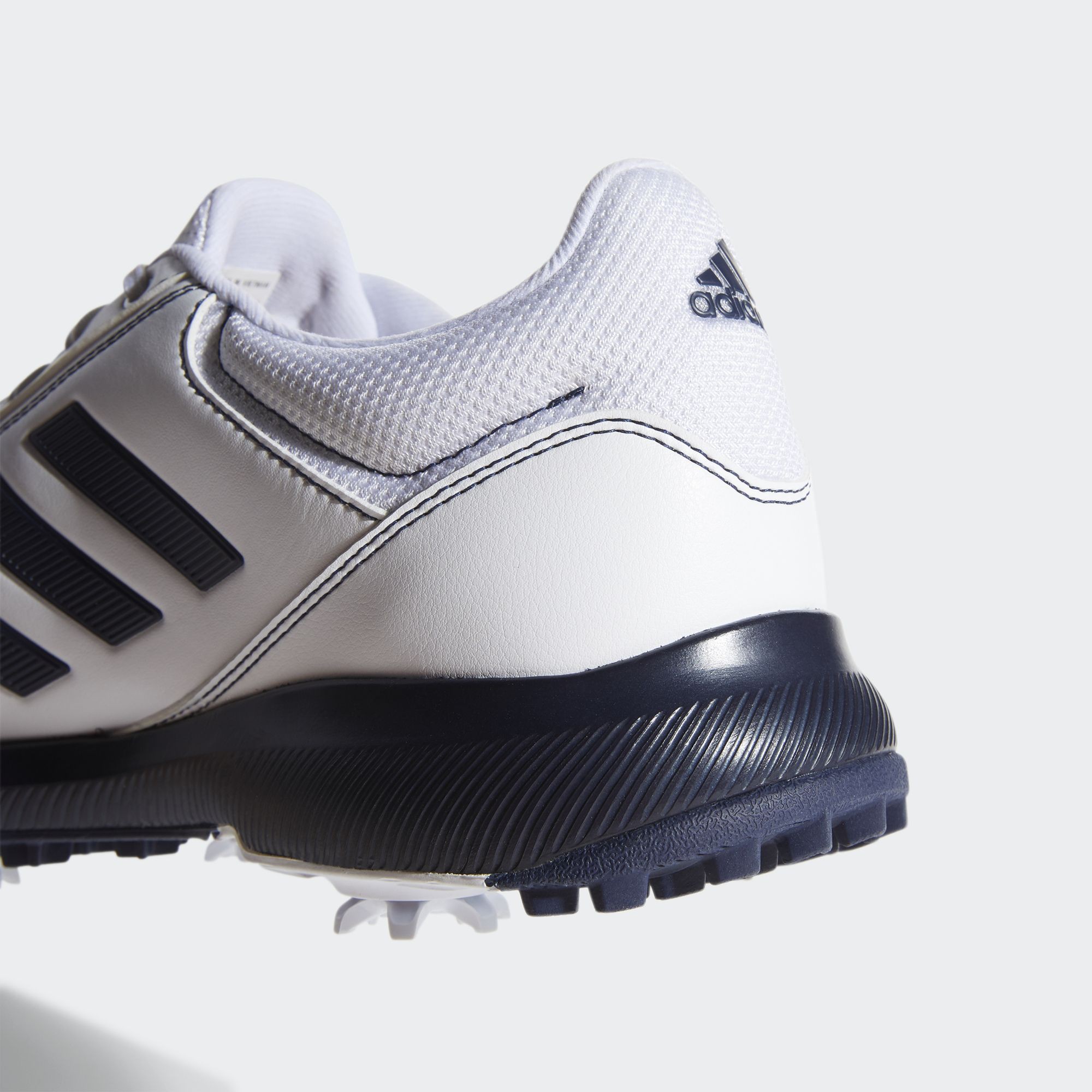 adidas traxion lite golf shoes