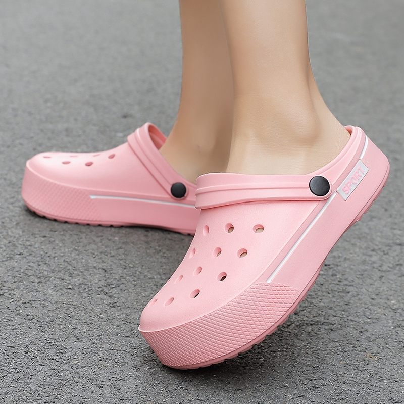 crocs cleo v sandals