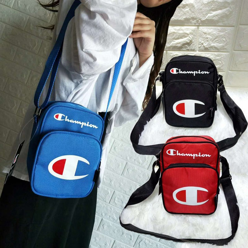 champion shoulder pack