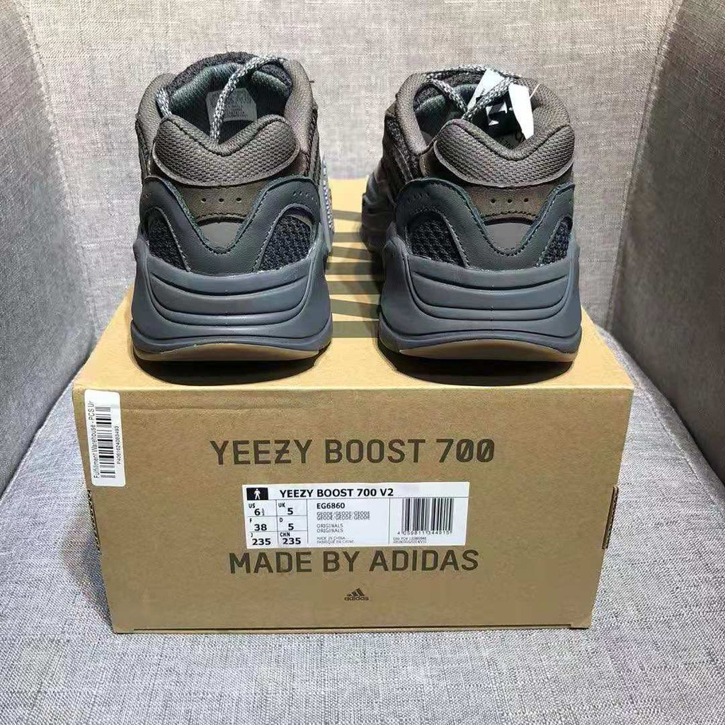 adidas yeezy boost 700 v2