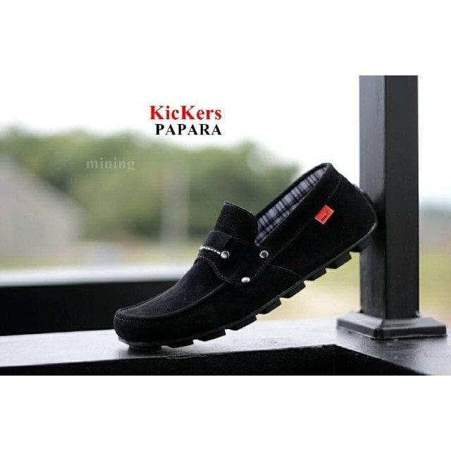 kickers slip on