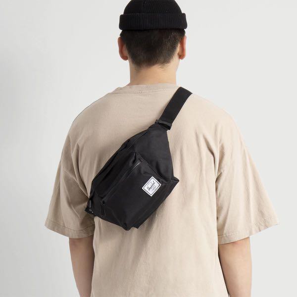 herschel seventeen hip bag