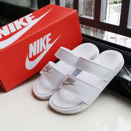 nike beach slippers