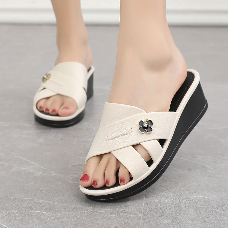 Kedatangan Baru Selipar wanita memakai sandal baji tumit Kedatangan Baru Selipar wanita memakai sandal baji tumit
