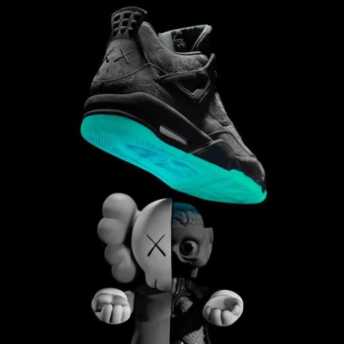 nike air jordan 4 x kaws