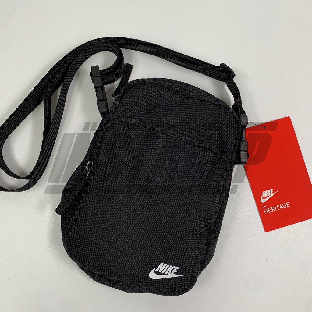 nike flight bag in black