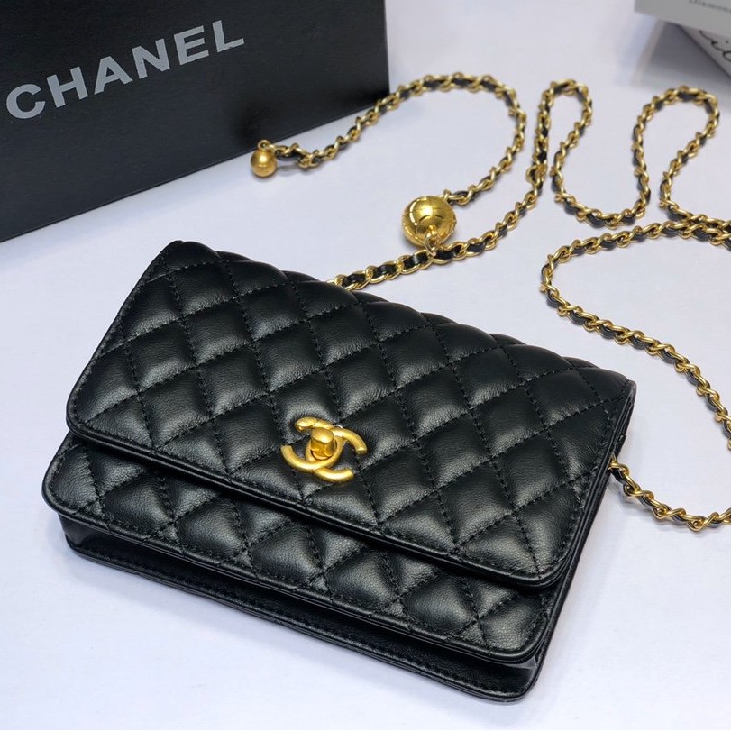 chanel small chain bag