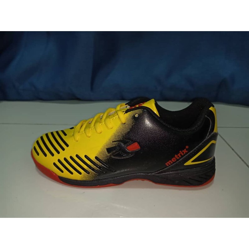 junior futsal boots