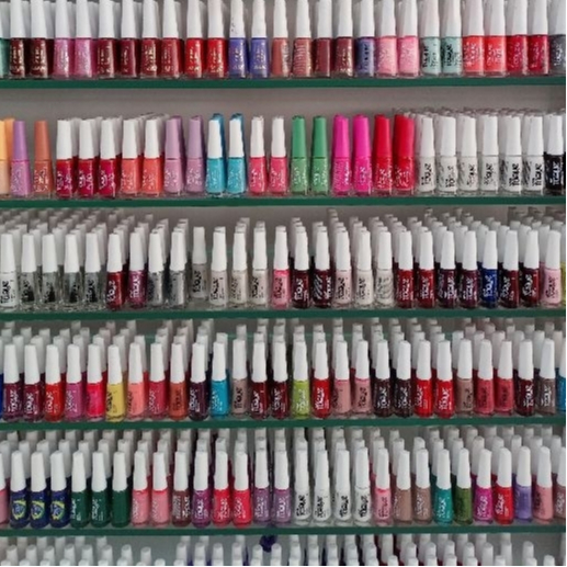 KIT 100 ESMALTES EM ATACADO ( Novo Toque diversos *sem repetição)
