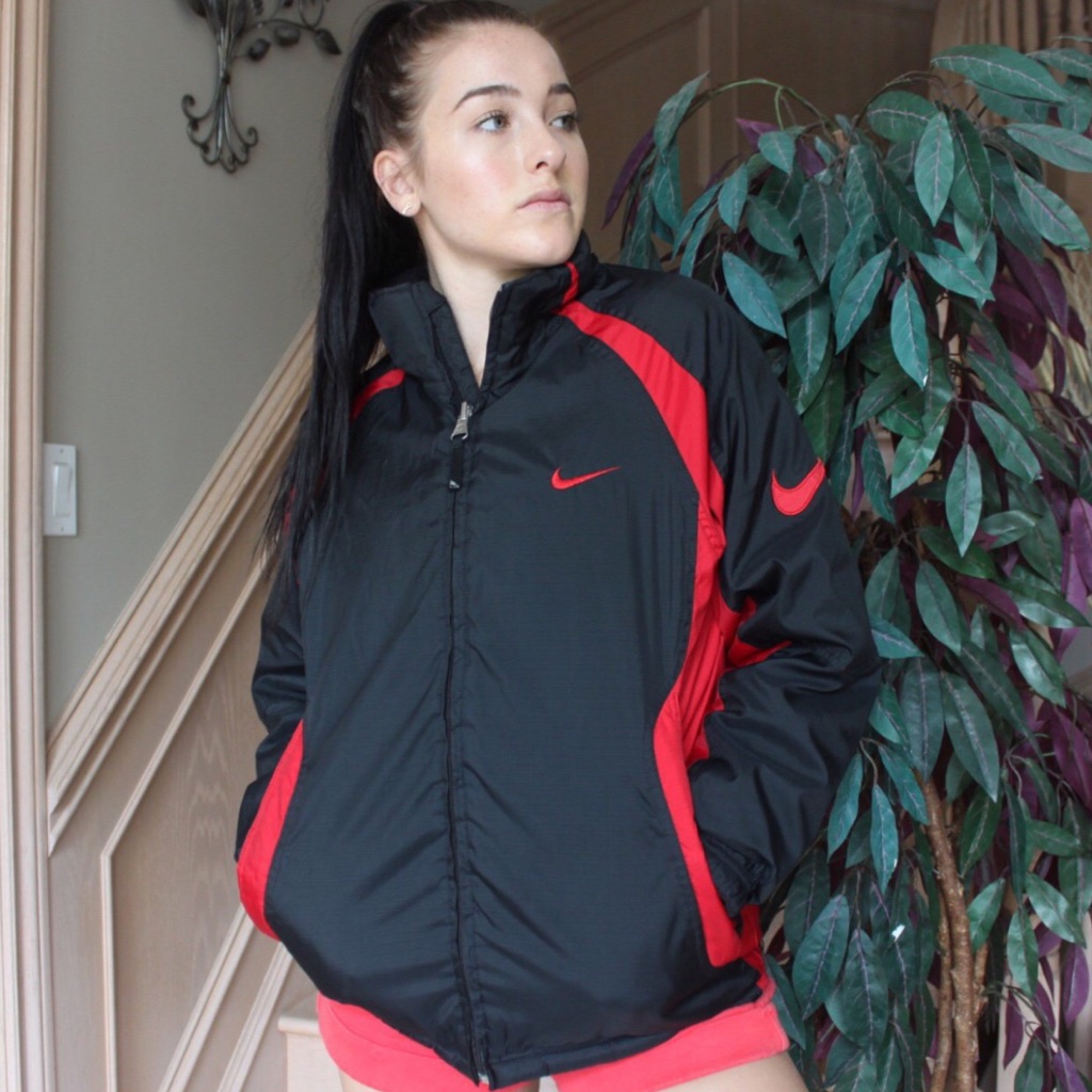 nike black and red jacket