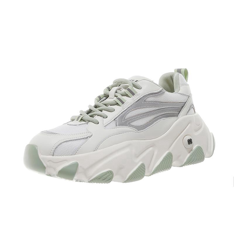 white tennis shoes without mesh