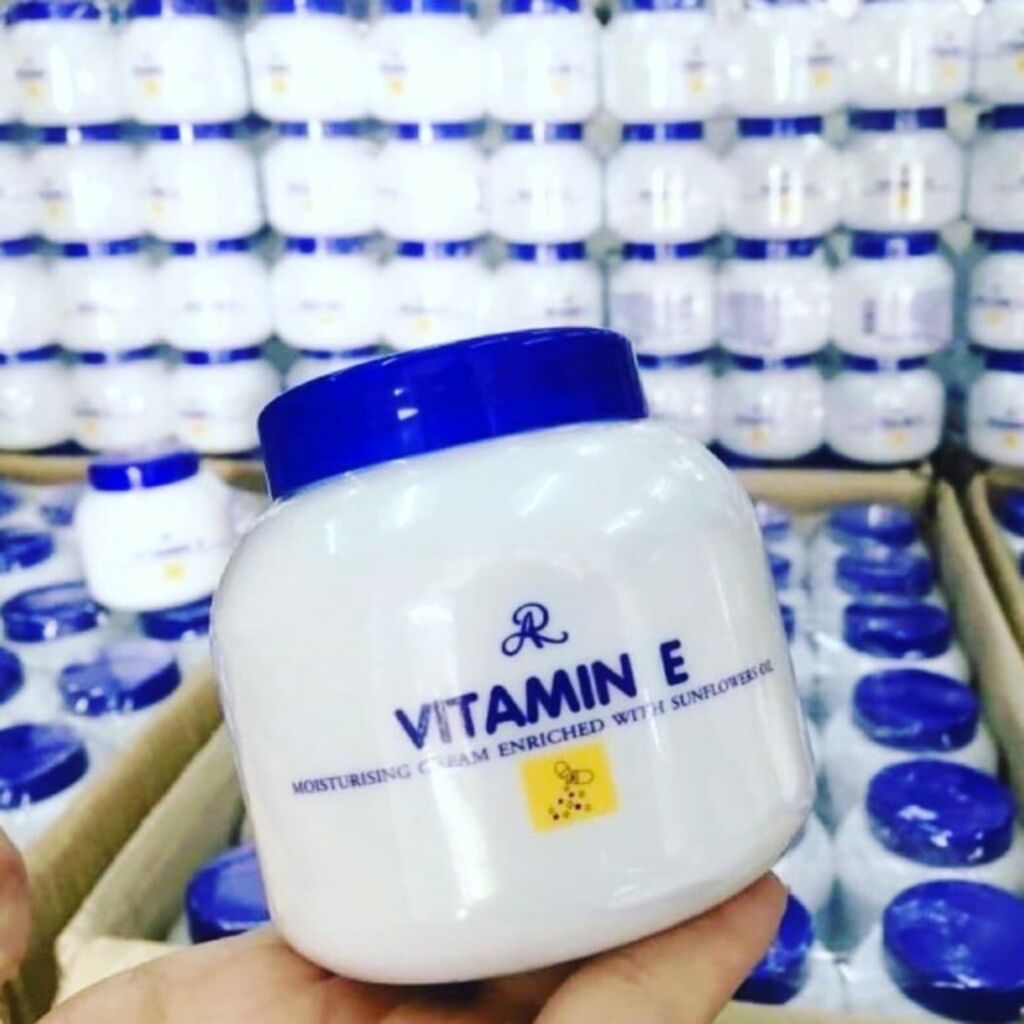 ar vitamin e moisturizing cream enriched with sunflower oil 200g
