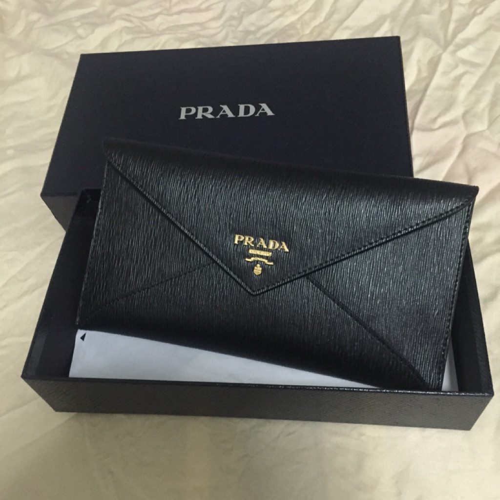 authentic prada wallet