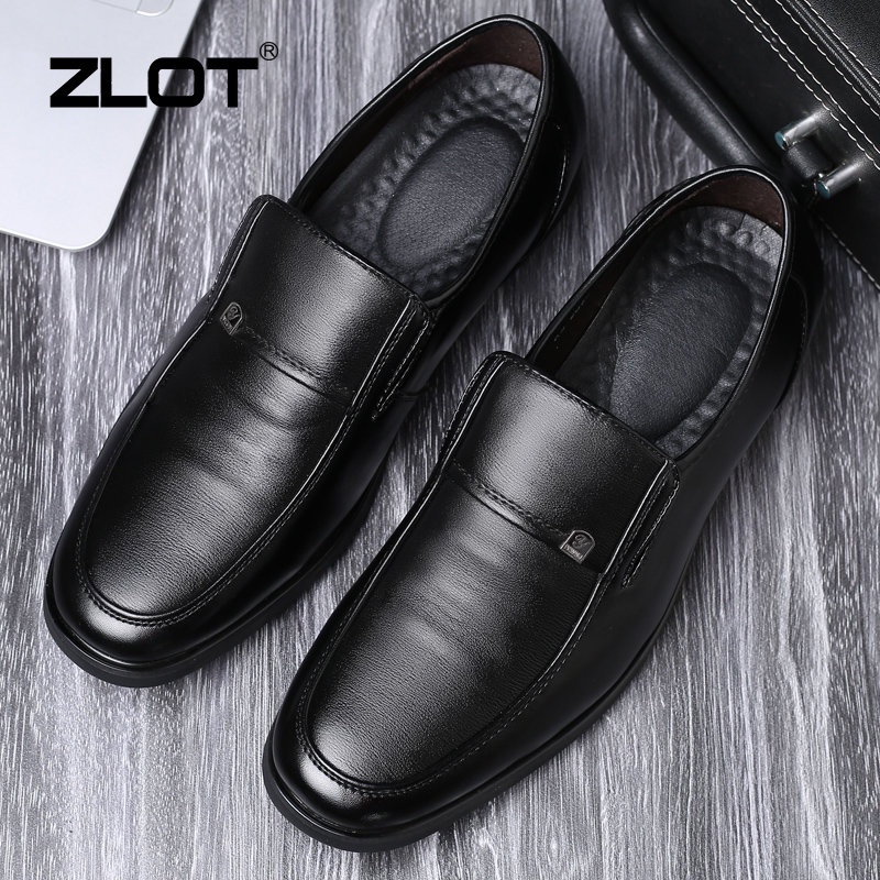 【ZLOT】High Quality Men Leather Loafers Shoes Fashion Men Formal Shoes All Black Rubber Shoes