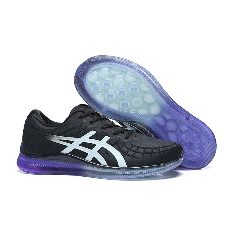 gel sole running shoes