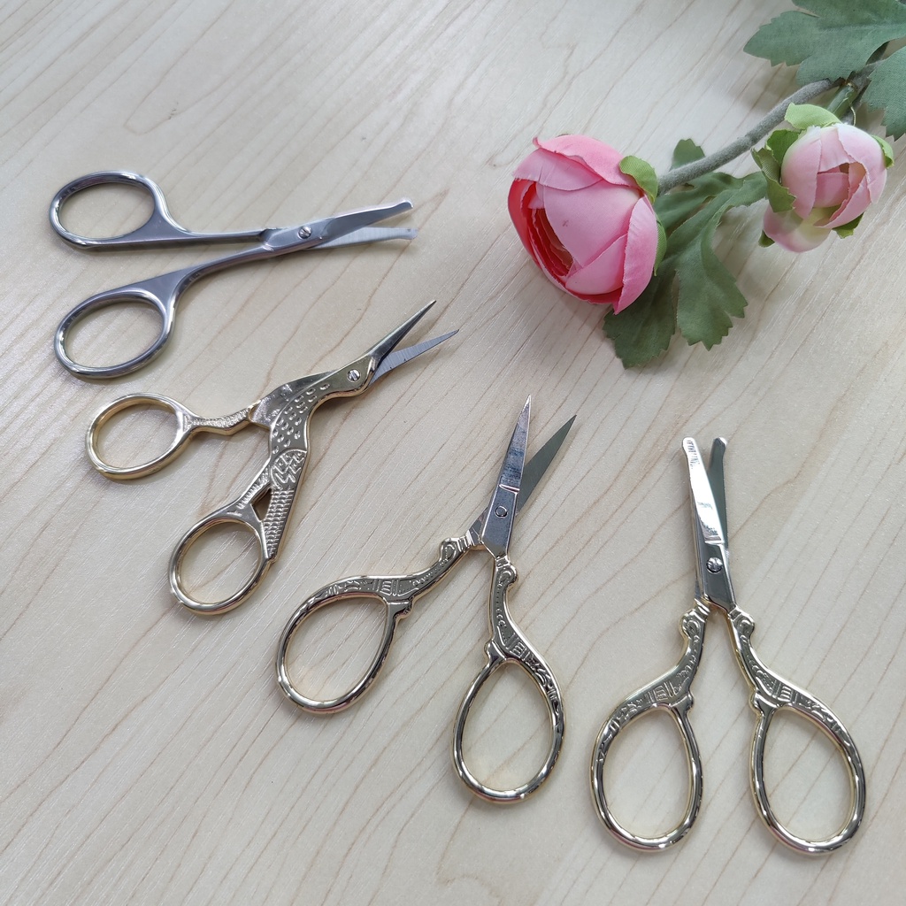 [SG READY STOCK] Stainless Steel Curved Mustache Nose Ear Hair Remover