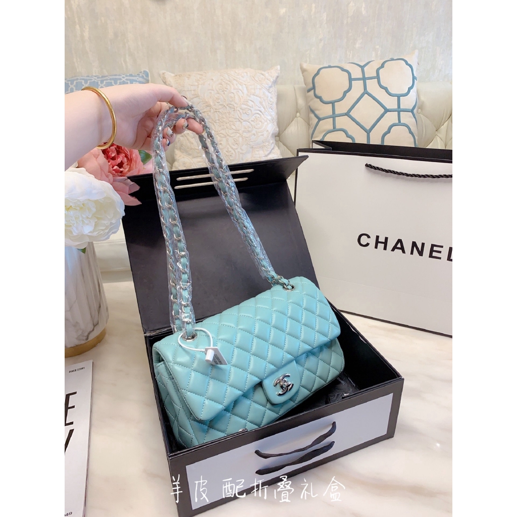 chanel diamond bag
