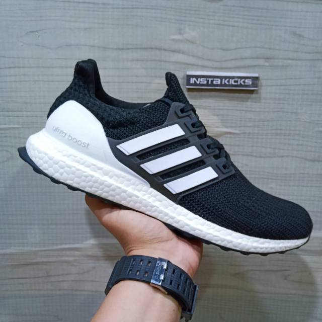 ultra boost 4.0 venom