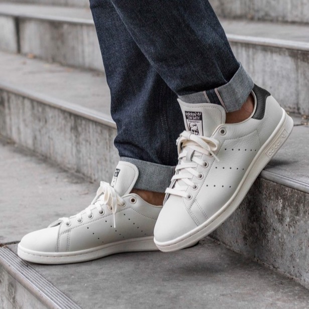 stan smith b37897