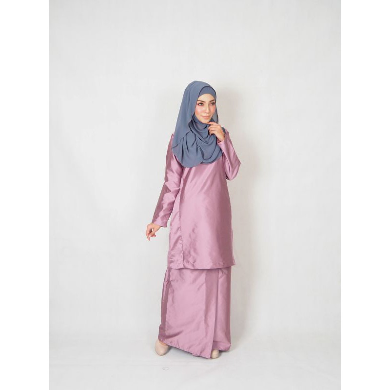 dusty pink baju kurung